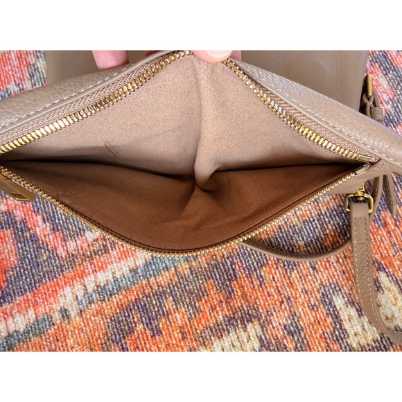 Quince Crossbody Purse Bag Women's Tan Brown Leather Fold-over Convertible - Picture 4 of 9